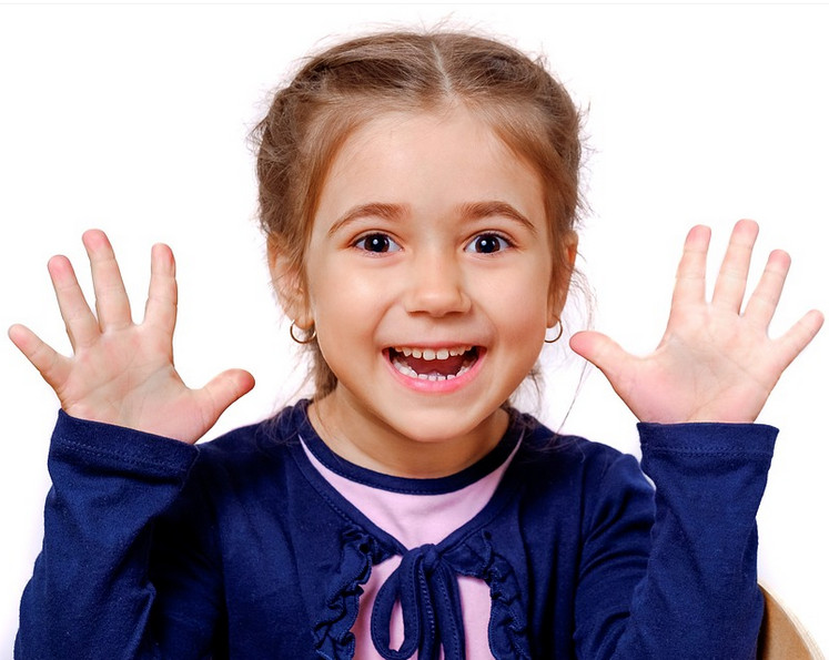 Три причины, по которым вашему ребенку следует посетить стоматолога